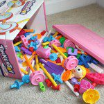 TINKERTOY Pink Building Set