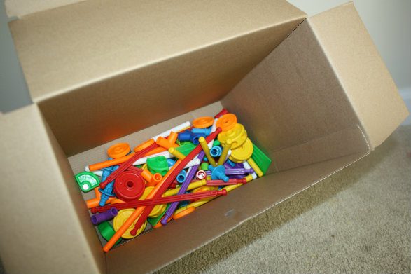 TINKERTOY 100 Piece Essentials Set