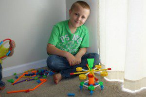 TINKERTOY 100 Piece Essentials Set